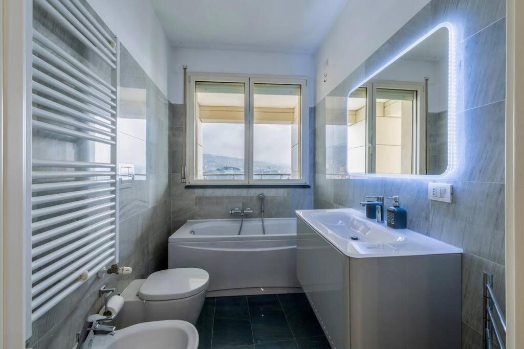 5 Stars Apart Sea View Genoa Luaran gambar