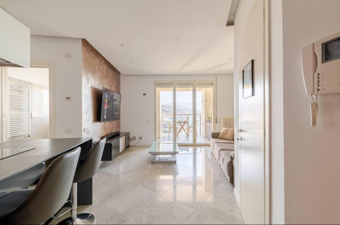 5 Stars Apart Sea View Genoa Luaran gambar